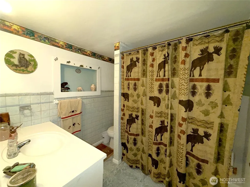 54 N Klondike Road Republic WA 99166