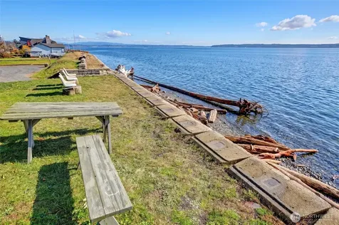 562 Moe Road Camano Island WA 98282