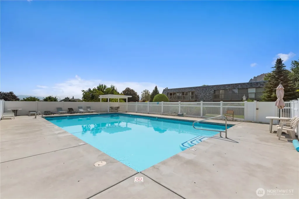 1535 Castlerock Avenue Wenatchee WA 98801