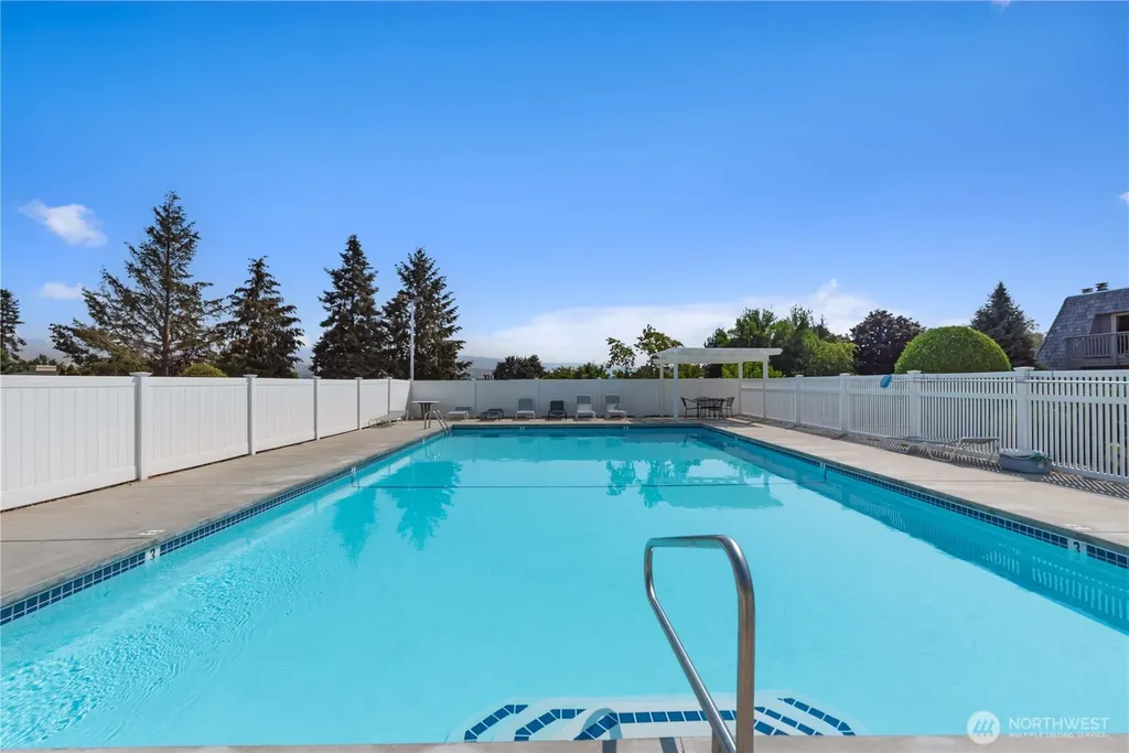1535 Castlerock Avenue Wenatchee WA 98801
