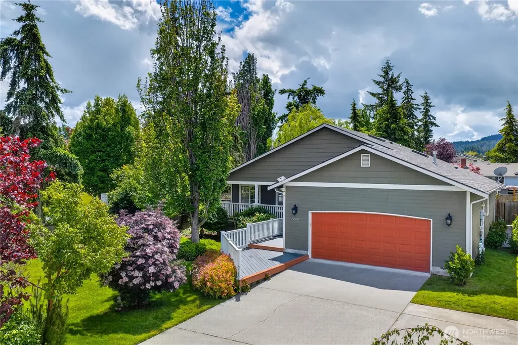 1203 30th Street Anacortes WA 98221