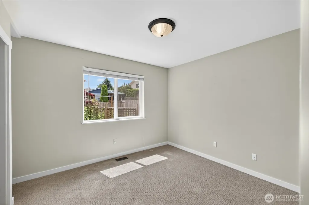 1203 30th Street Anacortes WA 98221