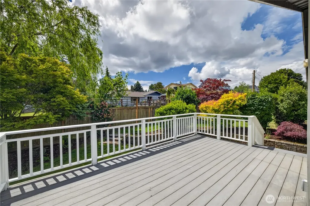 1203 30th Street Anacortes WA 98221
