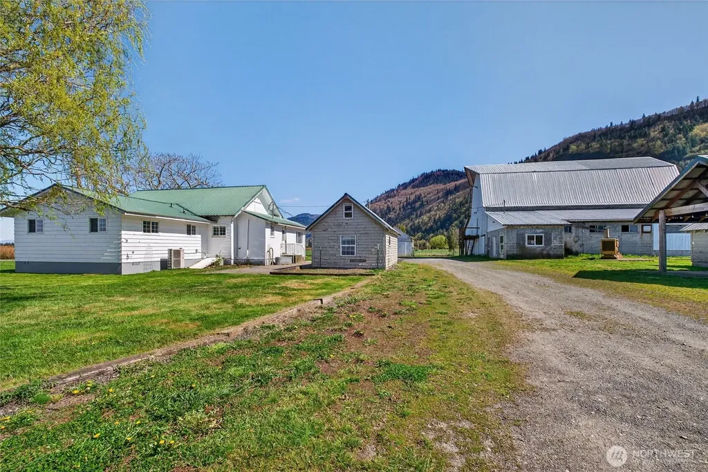 5419 Hillview Road Sumas WA 98295