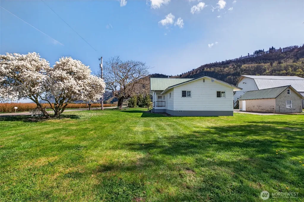 5419 Hillview Road Sumas WA 98295
