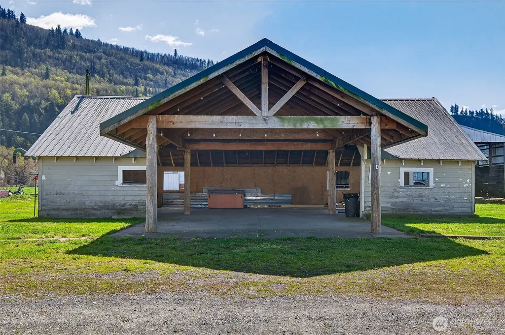 5419 Hillview Road Sumas WA 98295