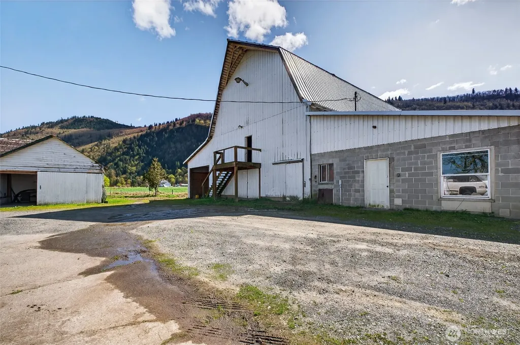 5419 Hillview Road Sumas WA 98295