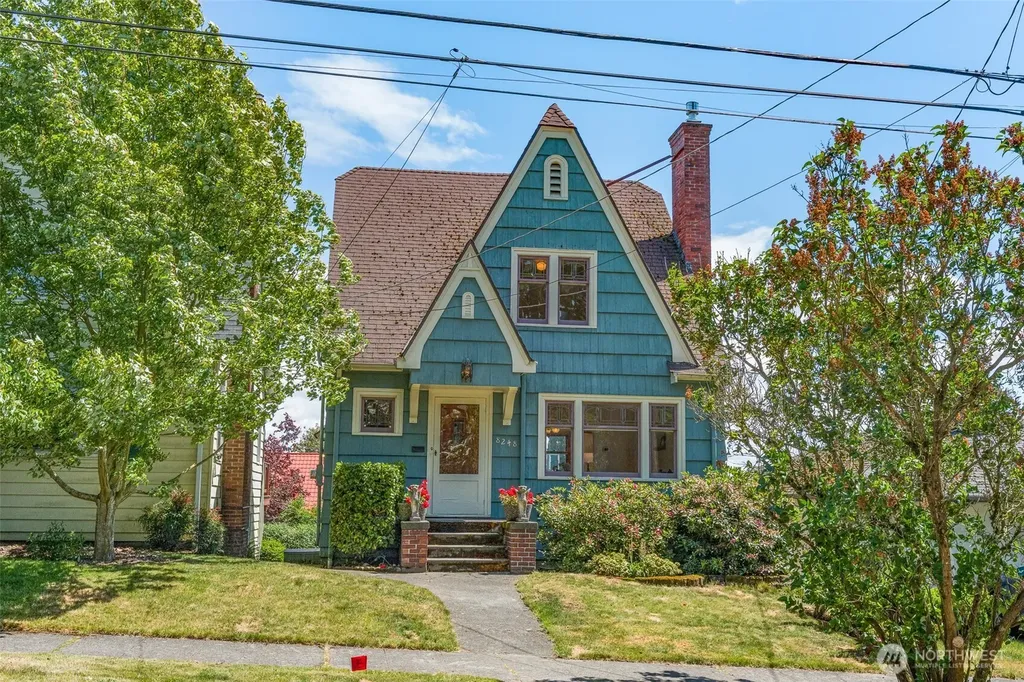 8248 16th Avenue NE Seattle WA 98115