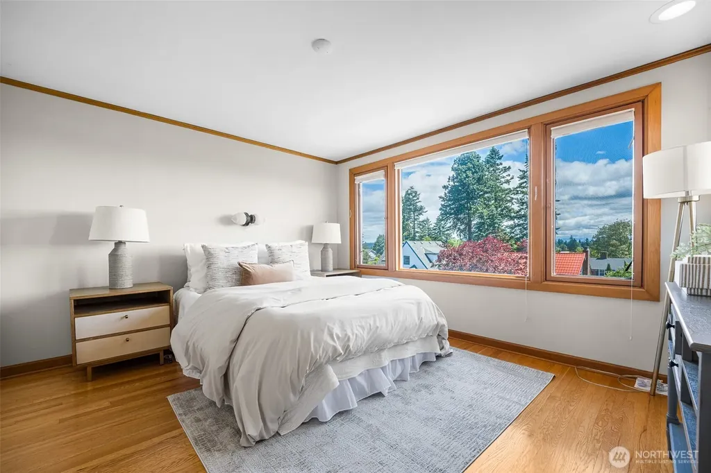 8248 16th Avenue NE Seattle WA 98115