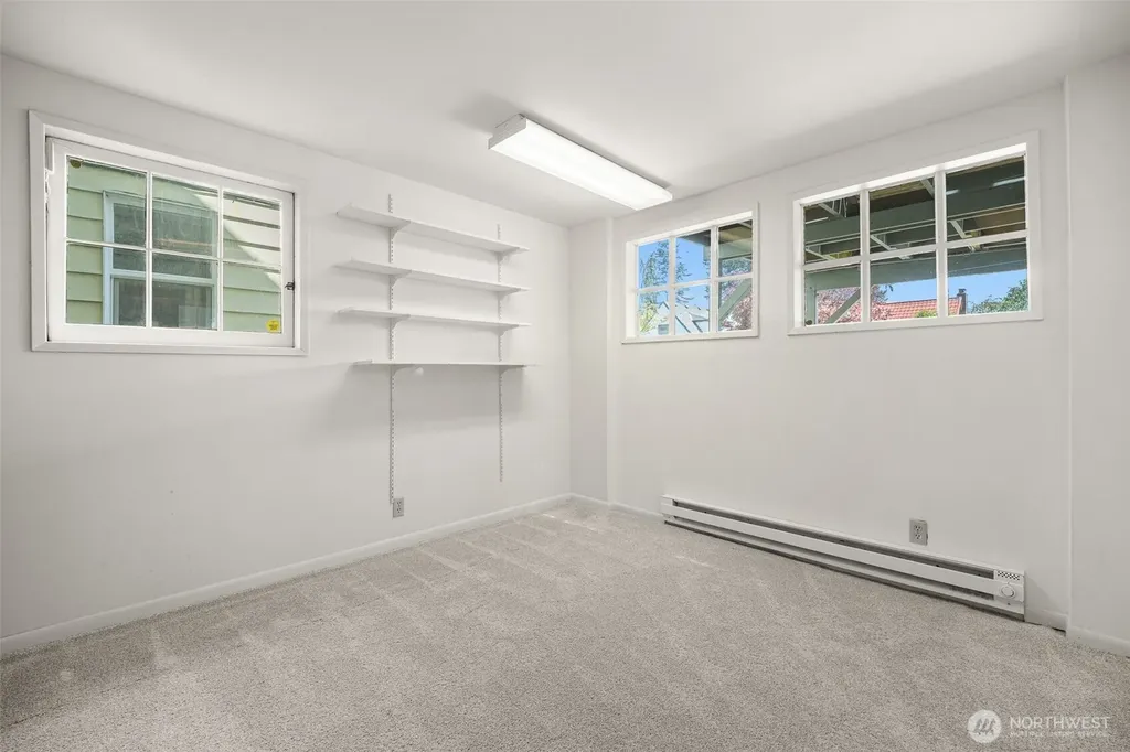 8248 16th Avenue NE Seattle WA 98115