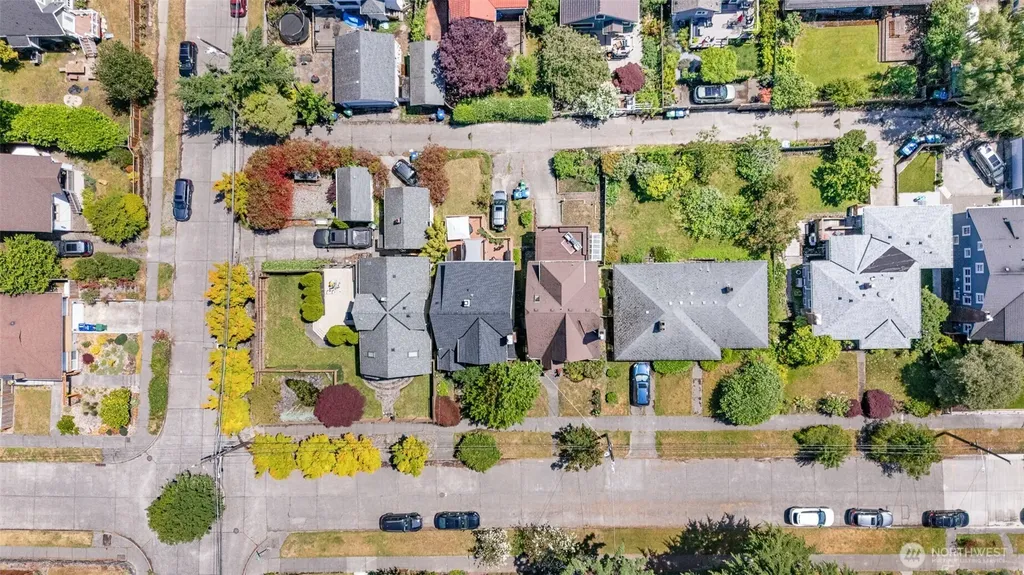 8248 16th Avenue NE Seattle WA 98115