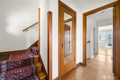 8248 16th Avenue NE Seattle WA 98115