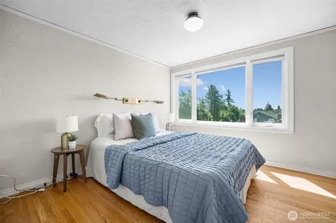 8248 16th Avenue NE Seattle WA 98115