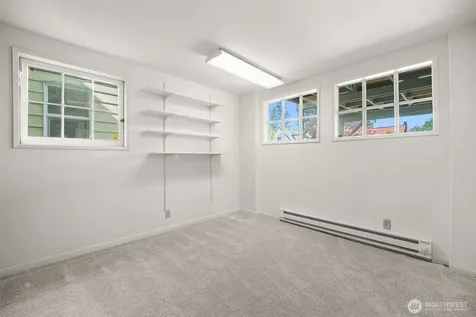 8248 16th Avenue NE Seattle WA 98115