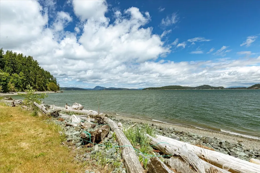 3130 Green Road Oak Harbor WA 98277