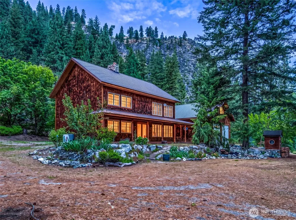 4650 Navarre Coulee Road Chelan WA 98816