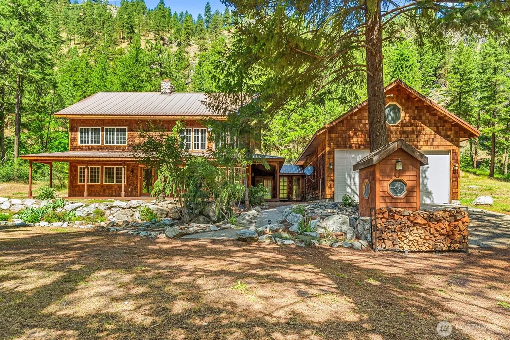 4650 Navarre Coulee Road Chelan WA 98816