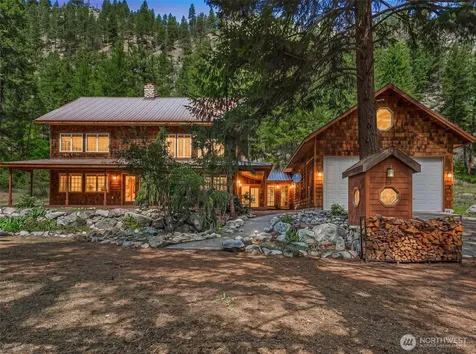 4650 Navarre Coulee Road Chelan WA 98816
