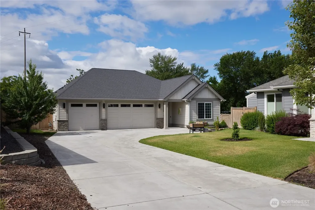 378 Chardonnay Court Walla Walla WA 99362