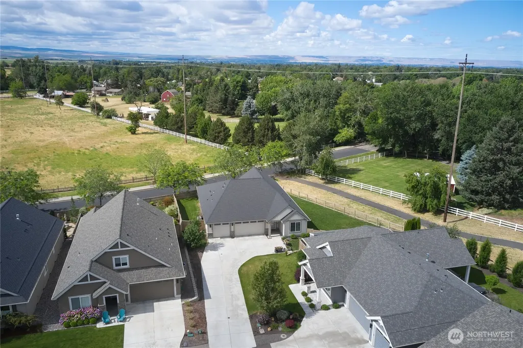 378 Chardonnay Court Walla Walla WA 99362