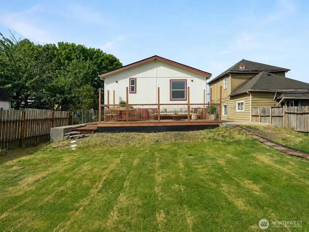 317 M Street Hoquiam WA 98550