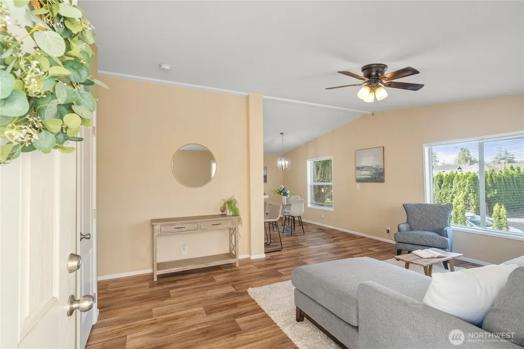 317 M Street Hoquiam WA 98550