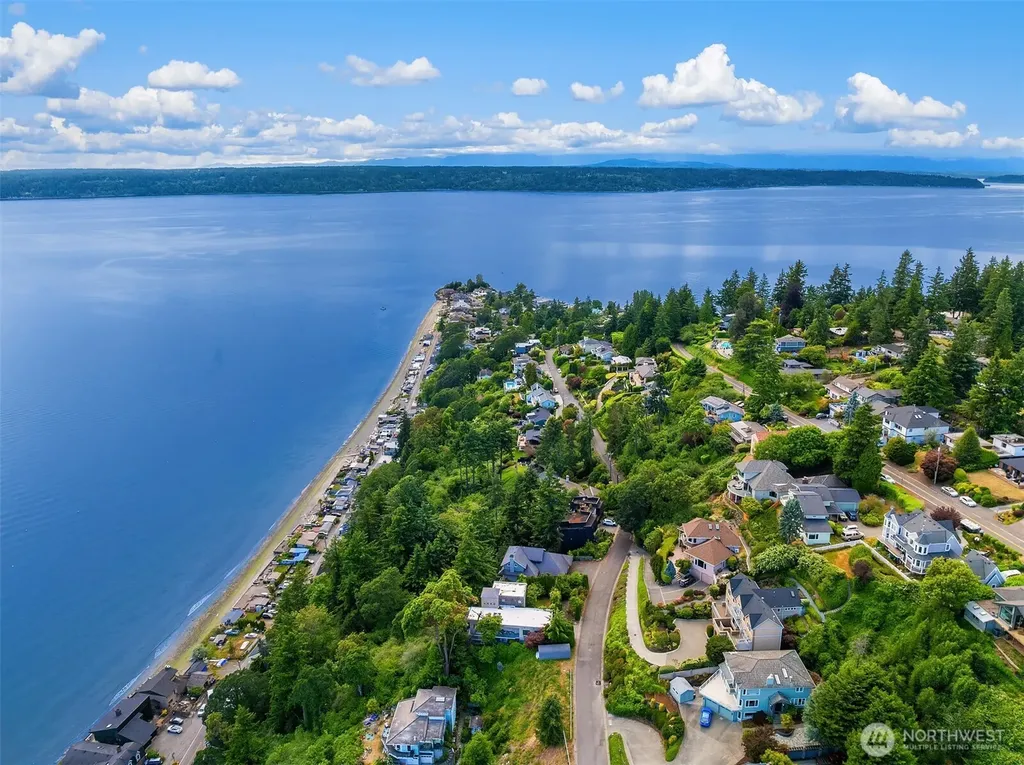 2832 SW 171st Street Burien WA 98166
