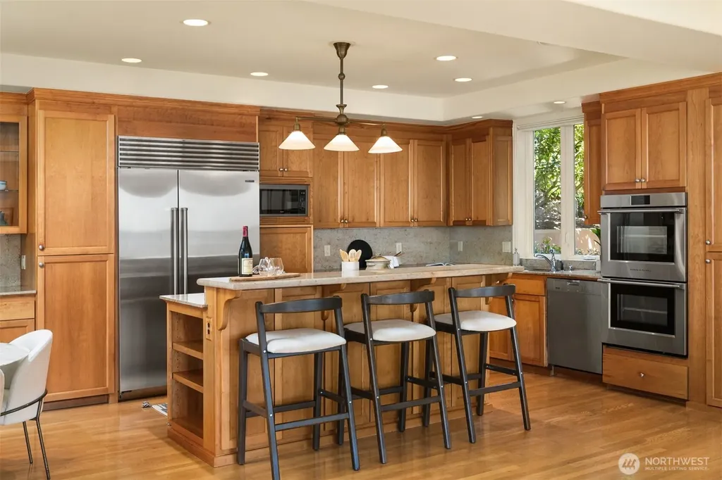 2832 SW 171st Street Burien WA 98166