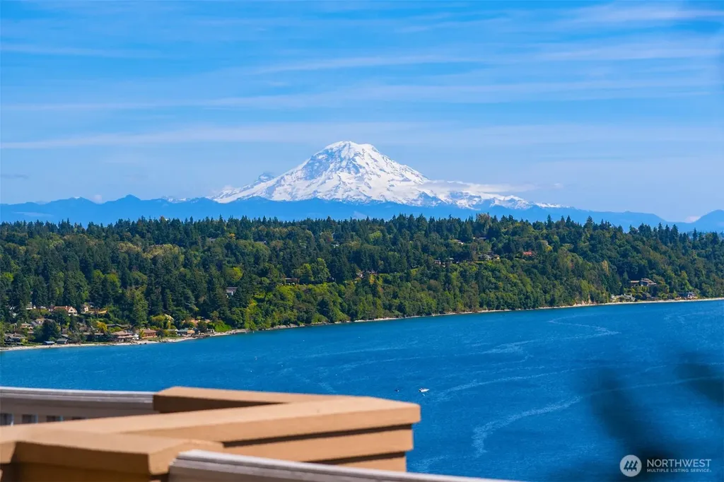 2832 SW 171st Street Burien WA 98166