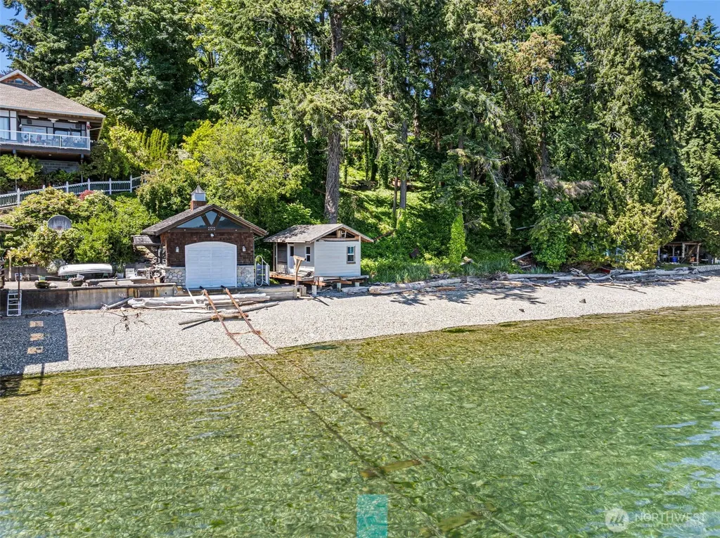 14447 Crescent Valley Road NE Olalla WA 98359