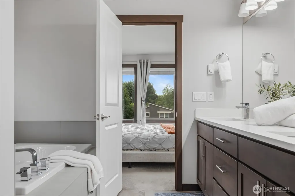 18320 3rd Drive SE Bothell WA 98012