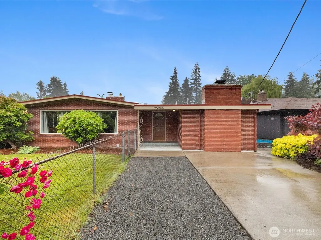 23206 84th Avenue W Edmonds WA 98026