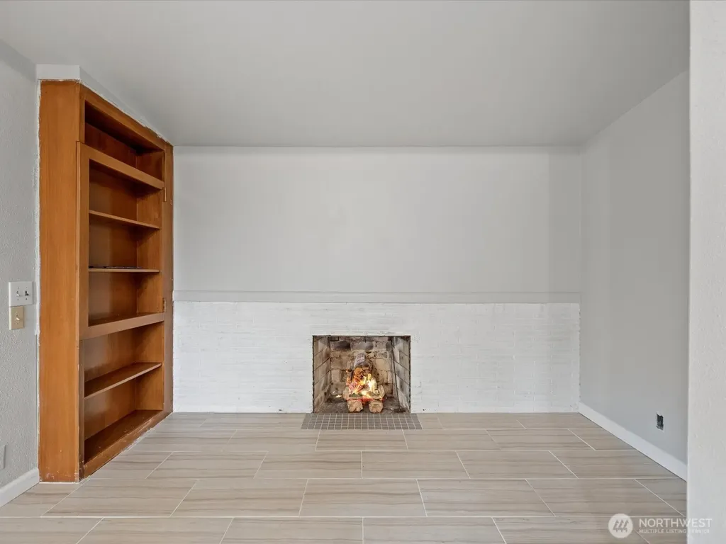 23206 84th Avenue W Edmonds WA 98026