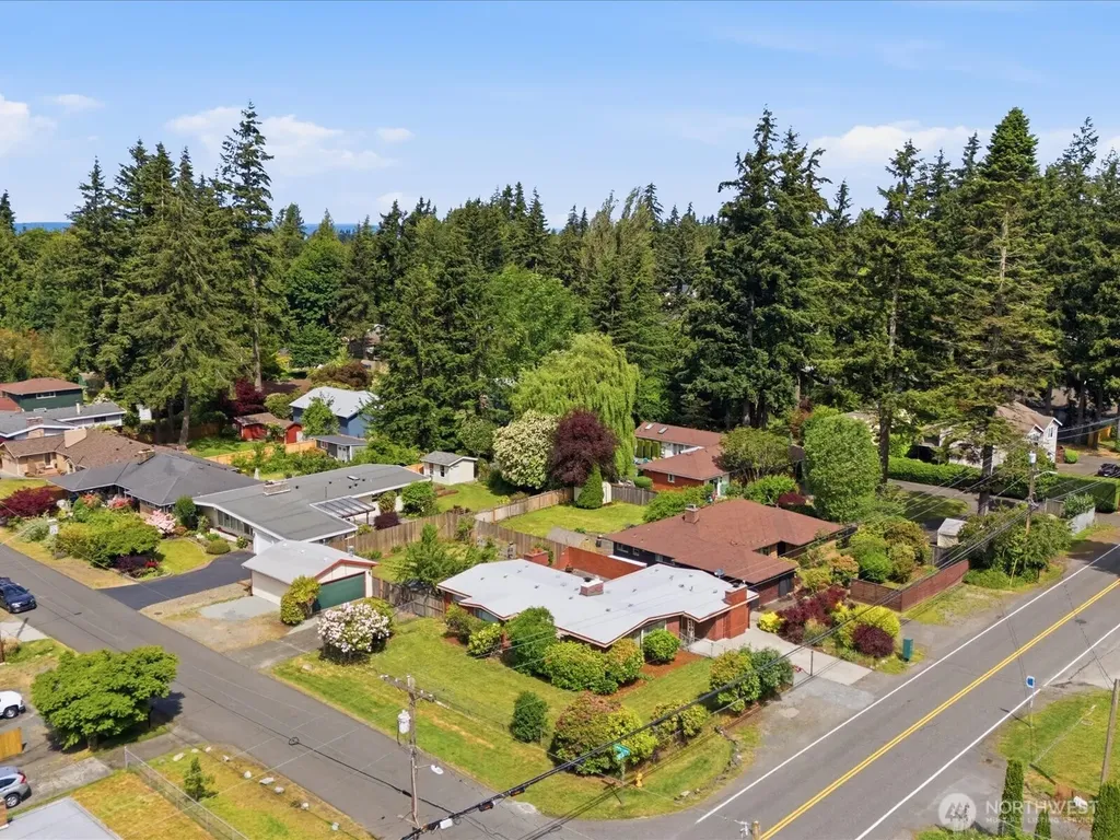 23206 84th Avenue W Edmonds WA 98026