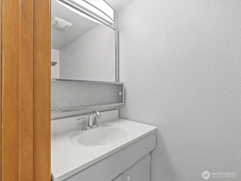 23206 84th Avenue W Edmonds WA 98026