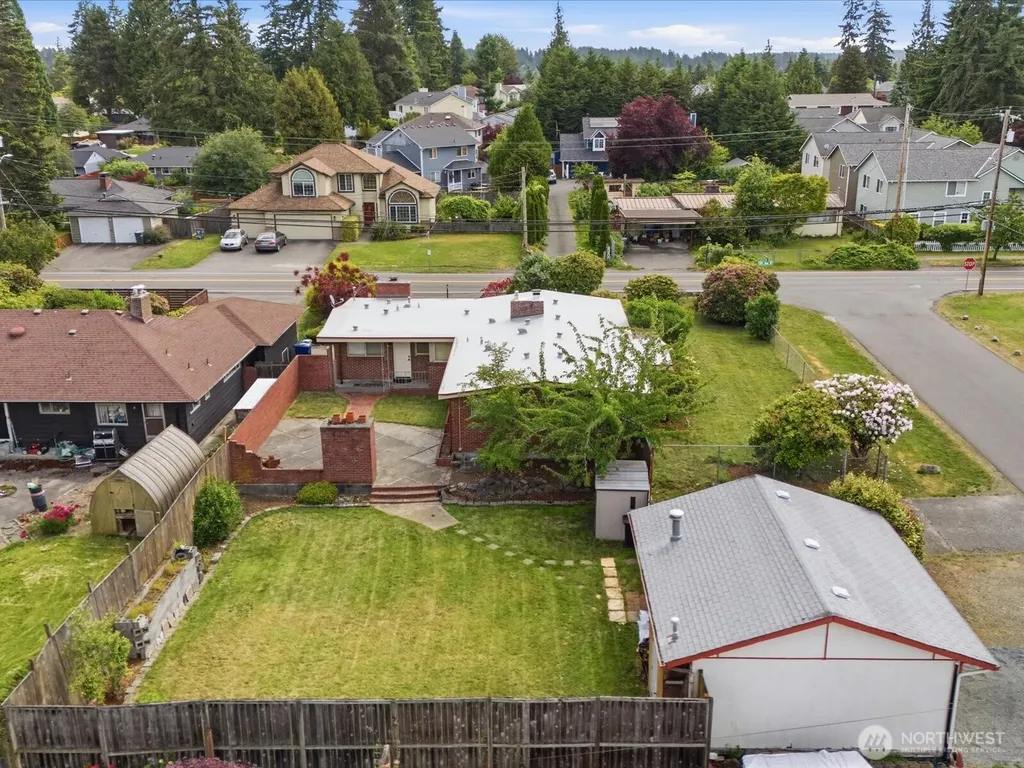 23206 84th Avenue W Edmonds WA 98026