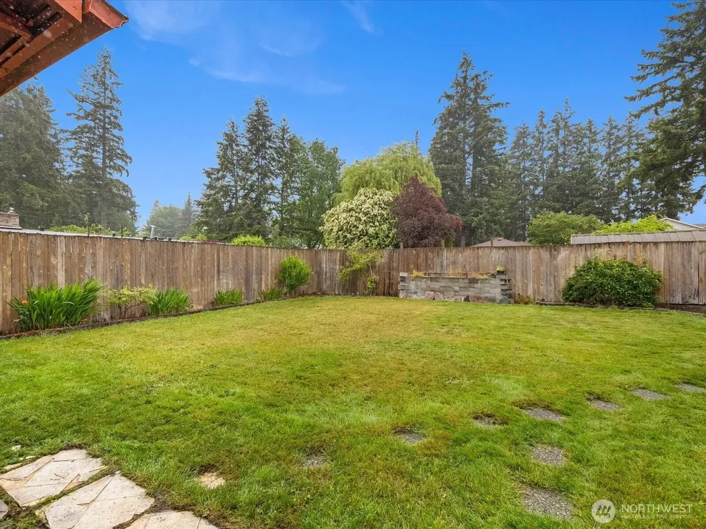23206 84th Avenue W Edmonds WA 98026