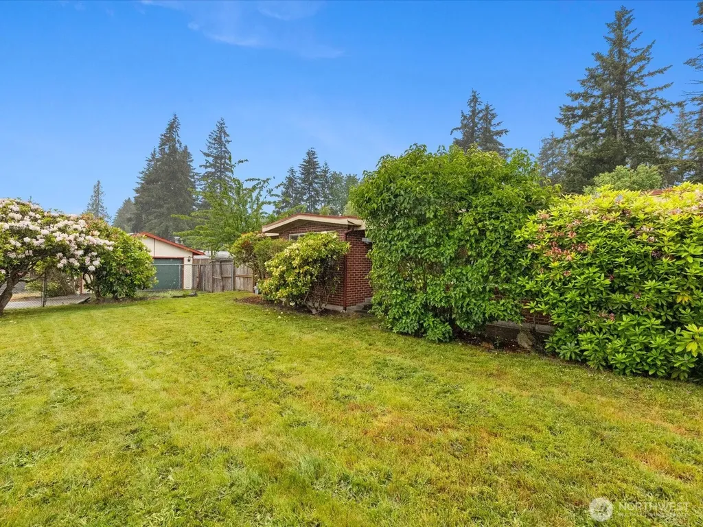23206 84th Avenue W Edmonds WA 98026