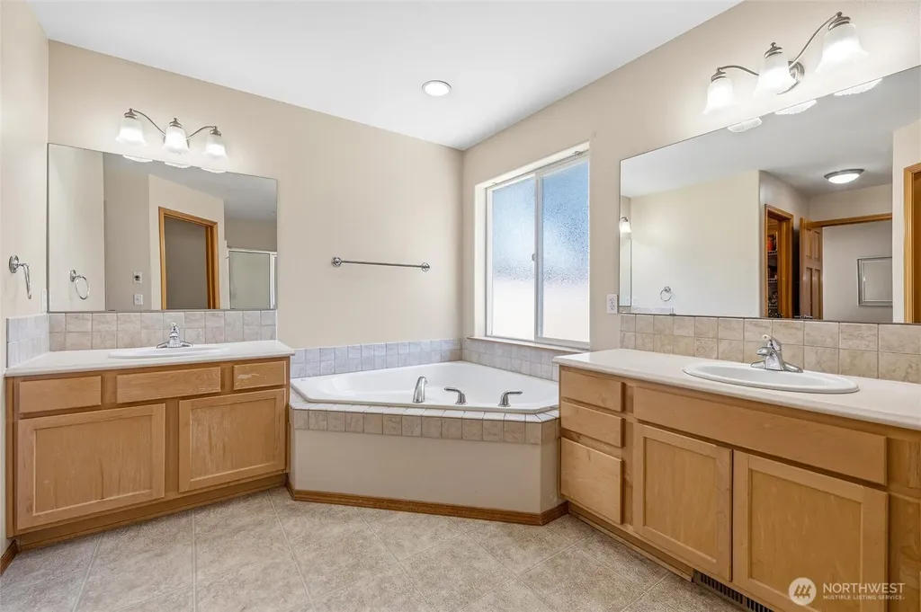 3924 Ruston Way Bellingham WA 98226