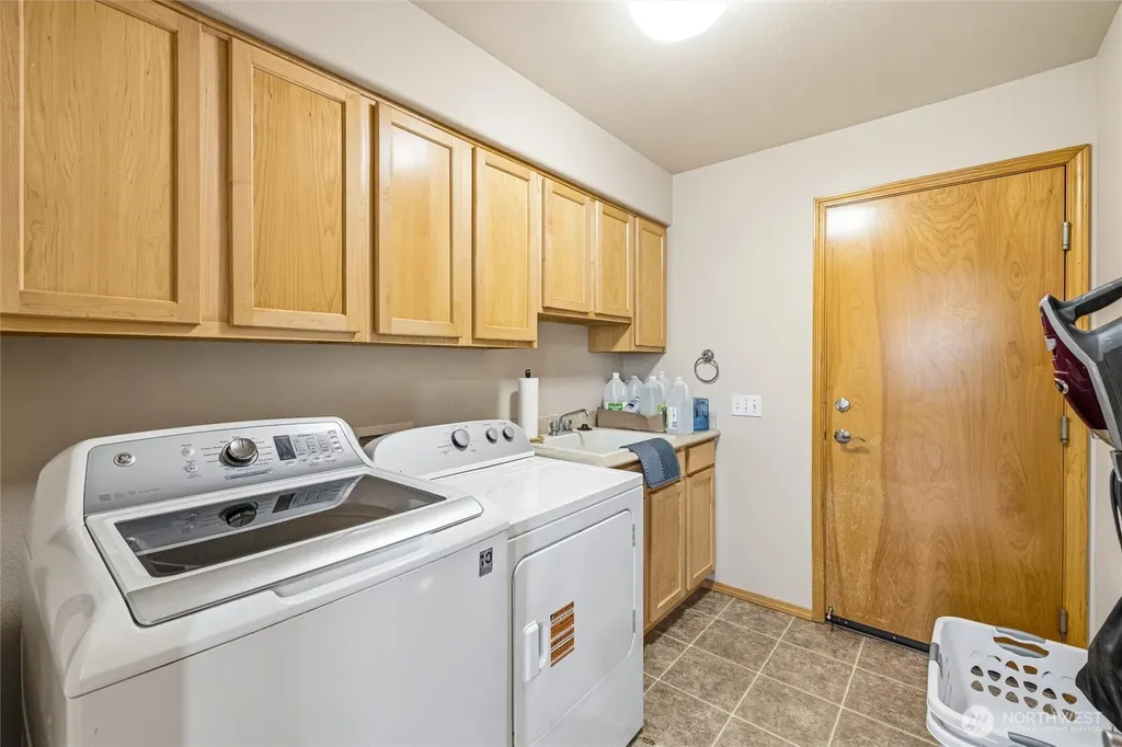3924 Ruston Way Bellingham WA 98226