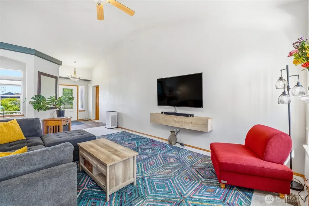 3924 Ruston Way Bellingham WA 98226