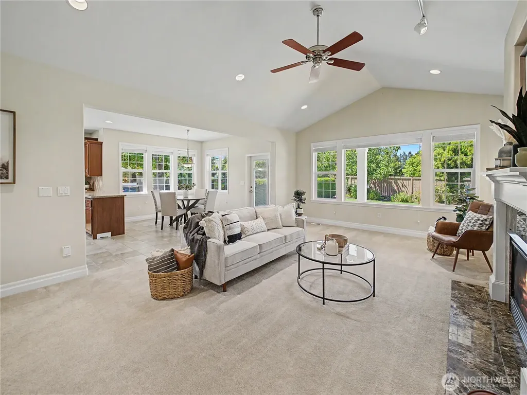 2635 Perry Court Enumclaw WA 98022