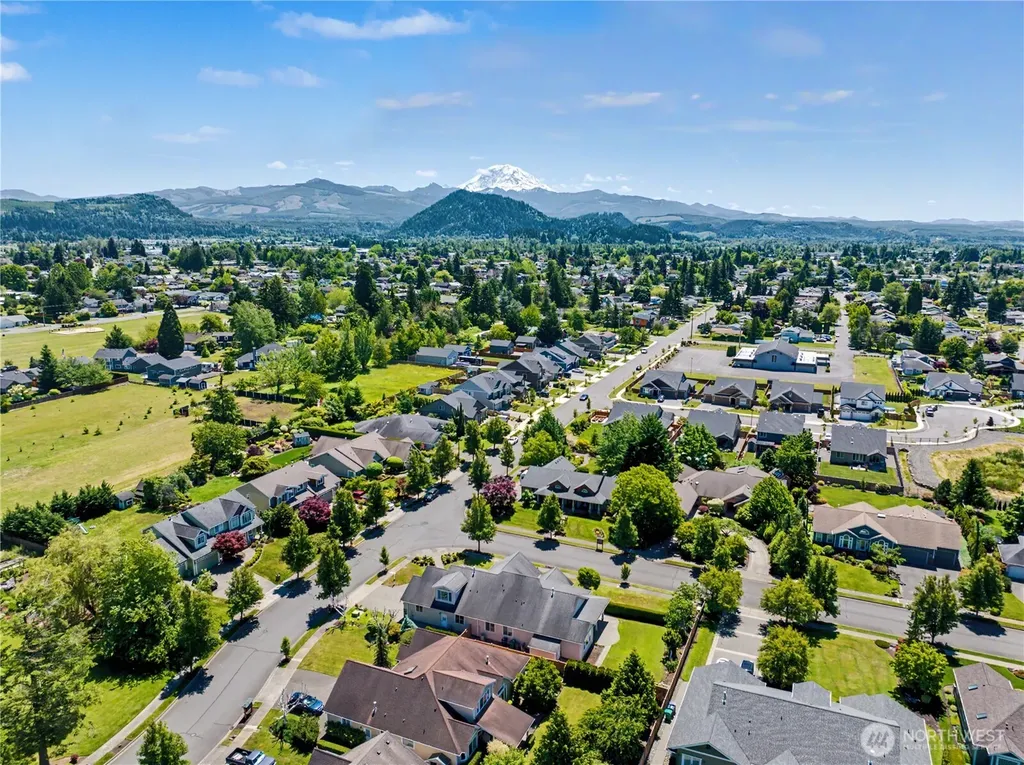 2635 Perry Court Enumclaw WA 98022