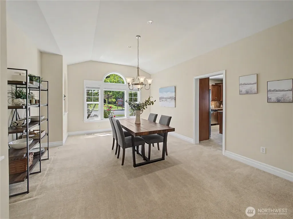 2635 Perry Court Enumclaw WA 98022