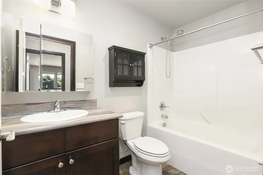 369 Hocker Street Coupeville WA 98239