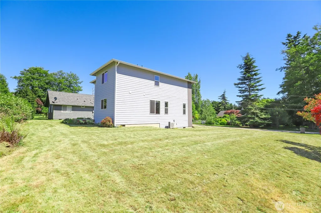 369 Hocker Street Coupeville WA 98239