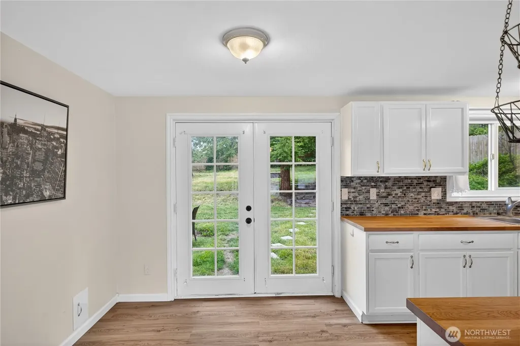 1056 View Ridge Drive Oak Harbor WA 98277