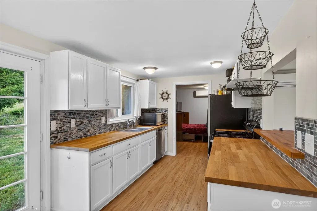 1056 View Ridge Drive Oak Harbor WA 98277