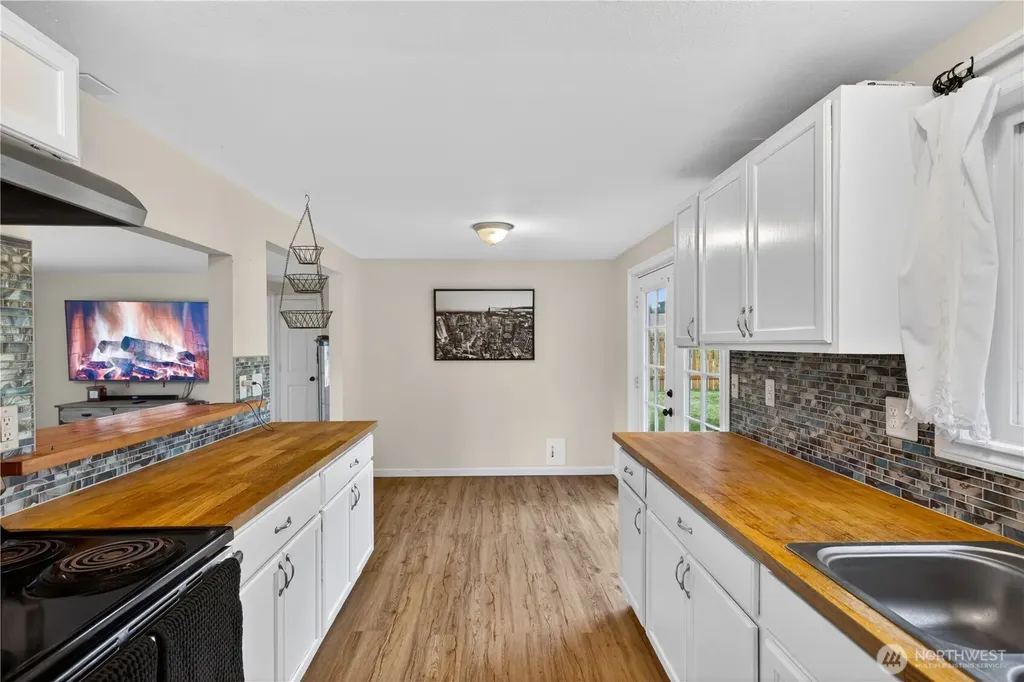 1056 View Ridge Drive Oak Harbor WA 98277