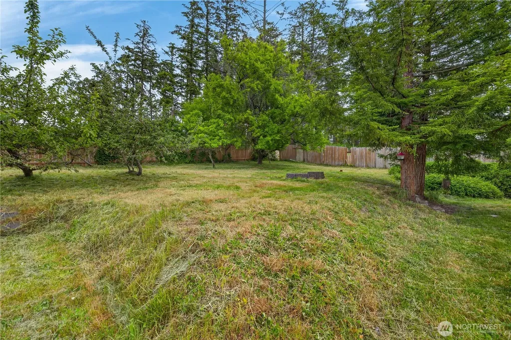 1056 View Ridge Drive Oak Harbor WA 98277
